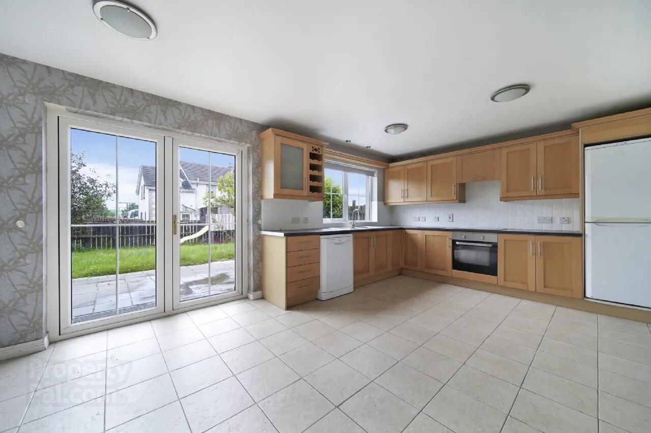 40 Ashgrove Manor 11 of 31