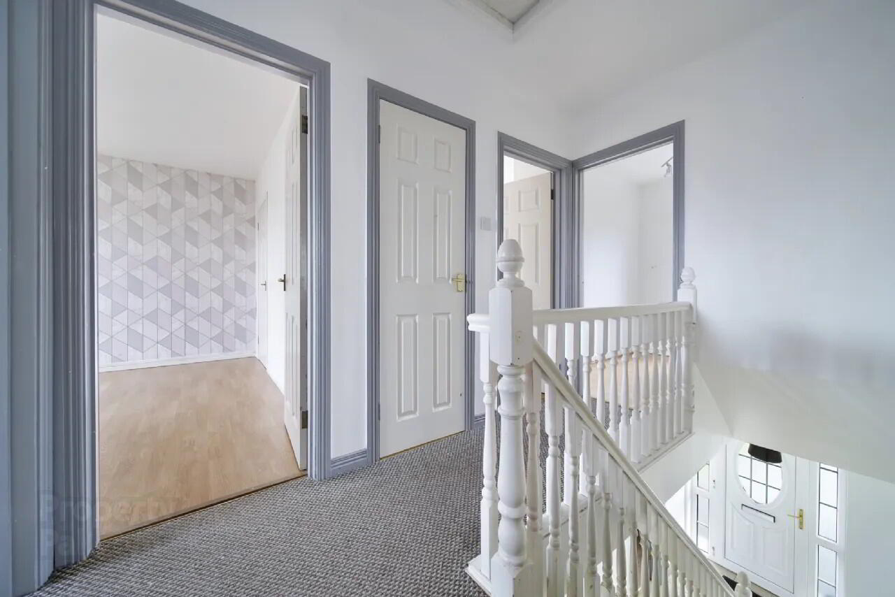40 Ashgrove Manor 16 of 31