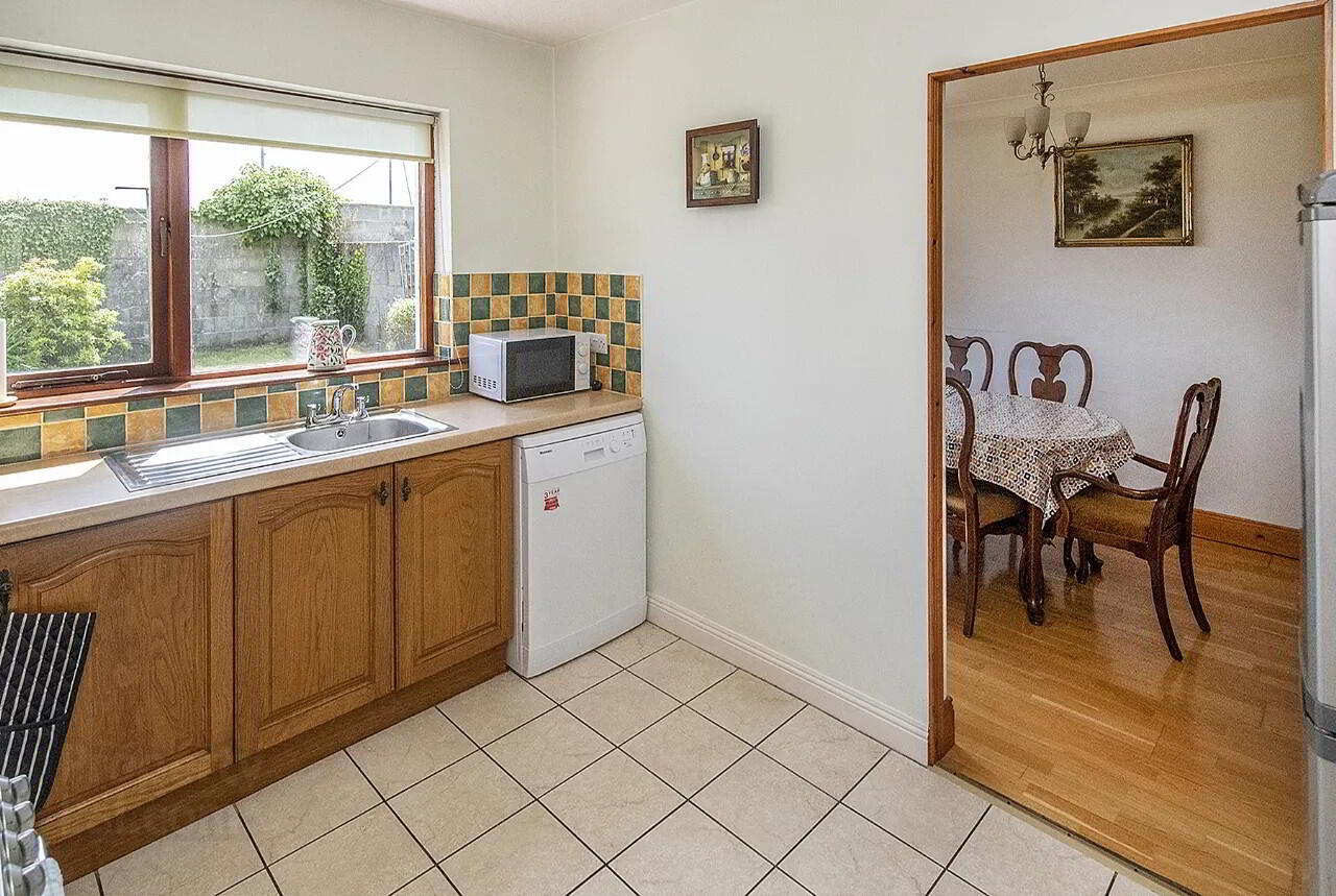 12 Lisfennel Close 3 of 26