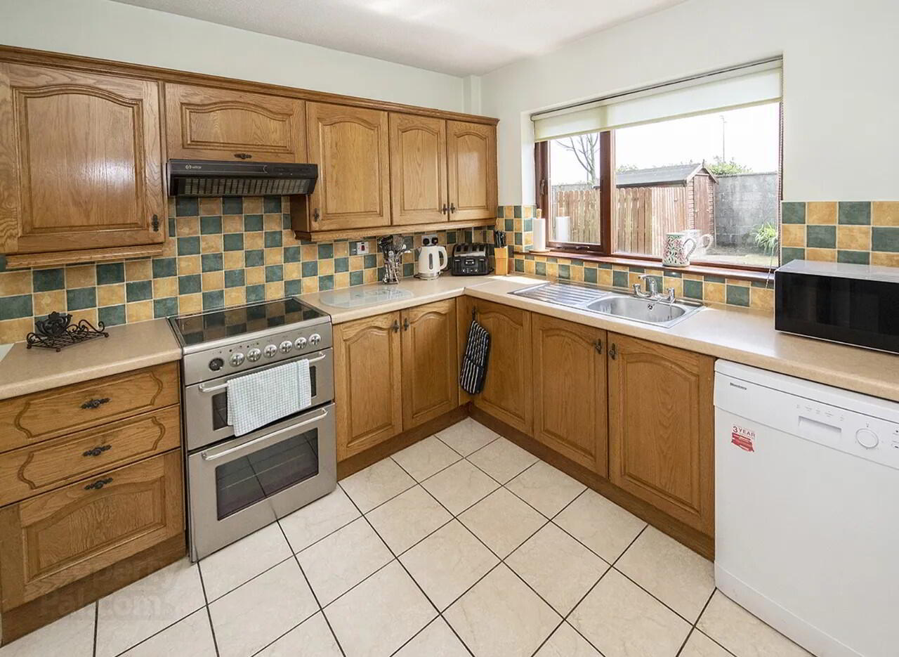 12 Lisfennel Close 11 of 26