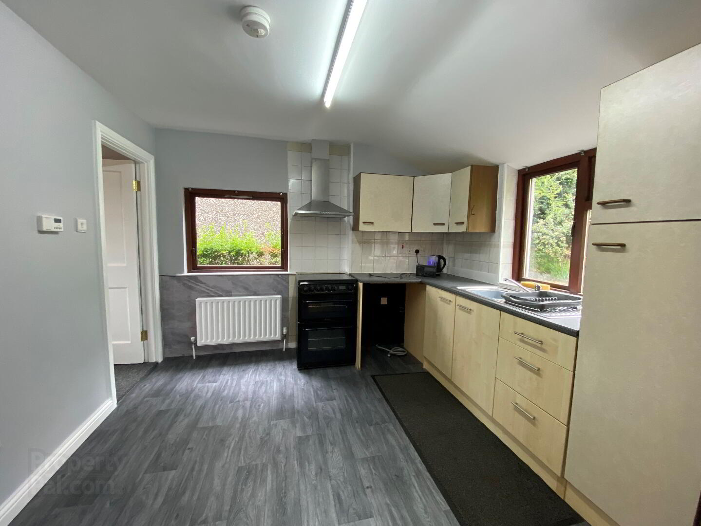 5 Lisburn Road 6 of 13