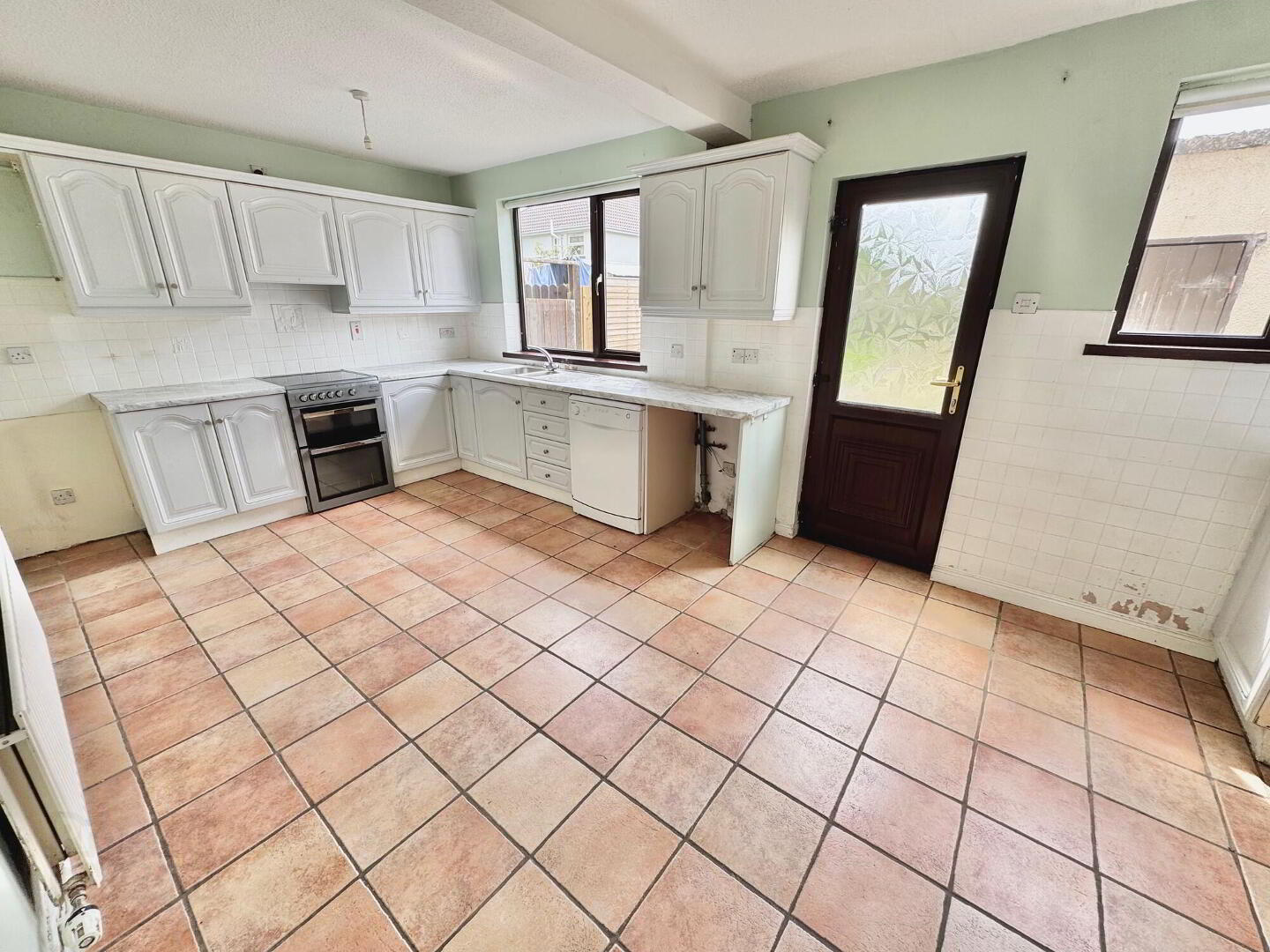 3 Churchlands Road 4 of 12