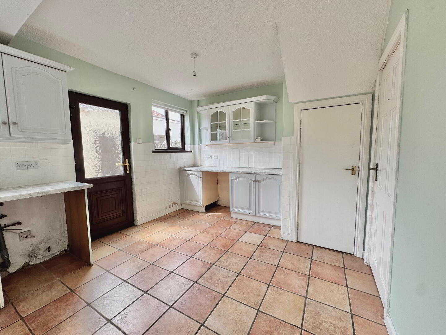 3 Churchlands Road 6 of 12