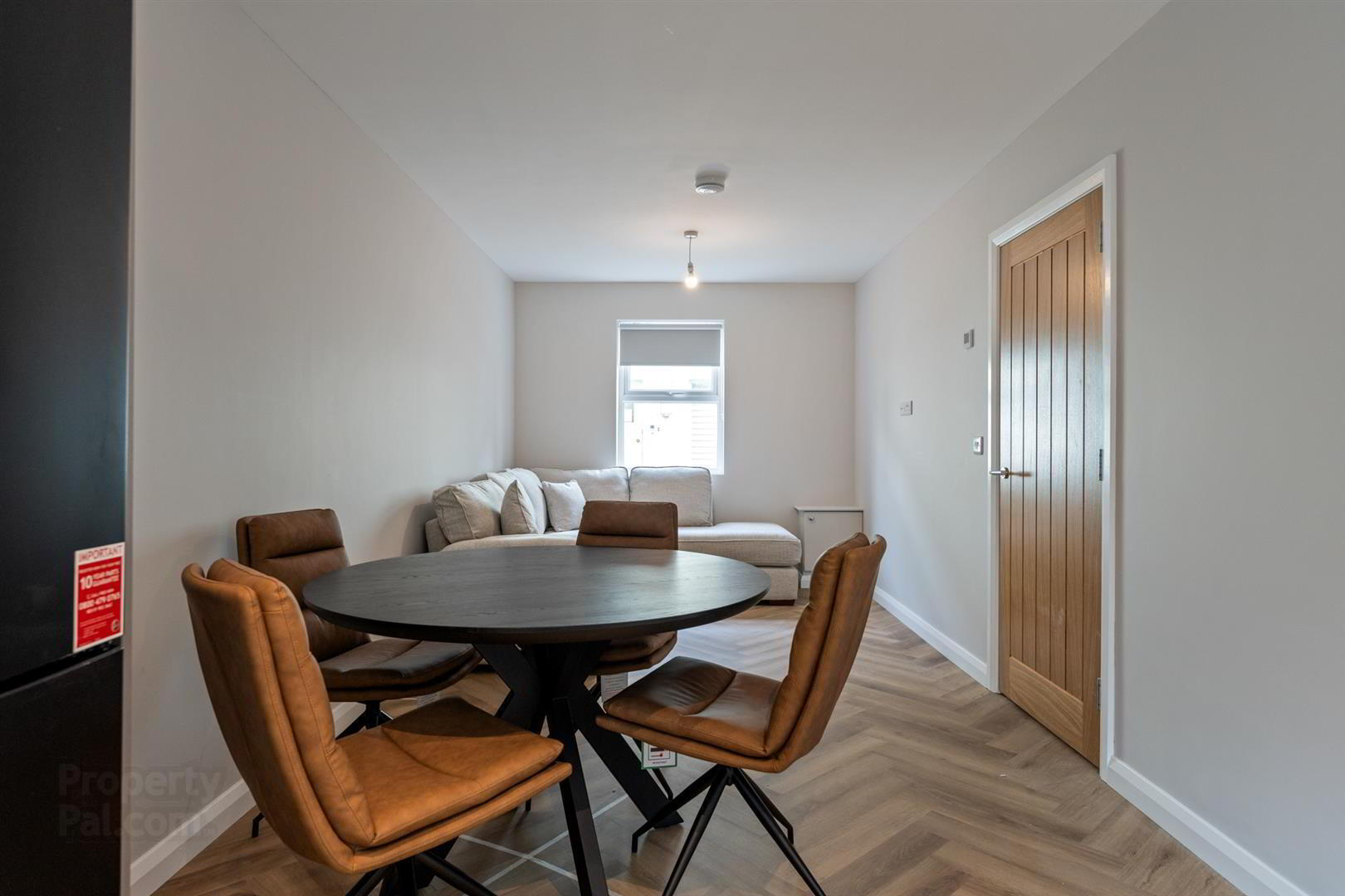 22 Hunters Lane 6 of 14
