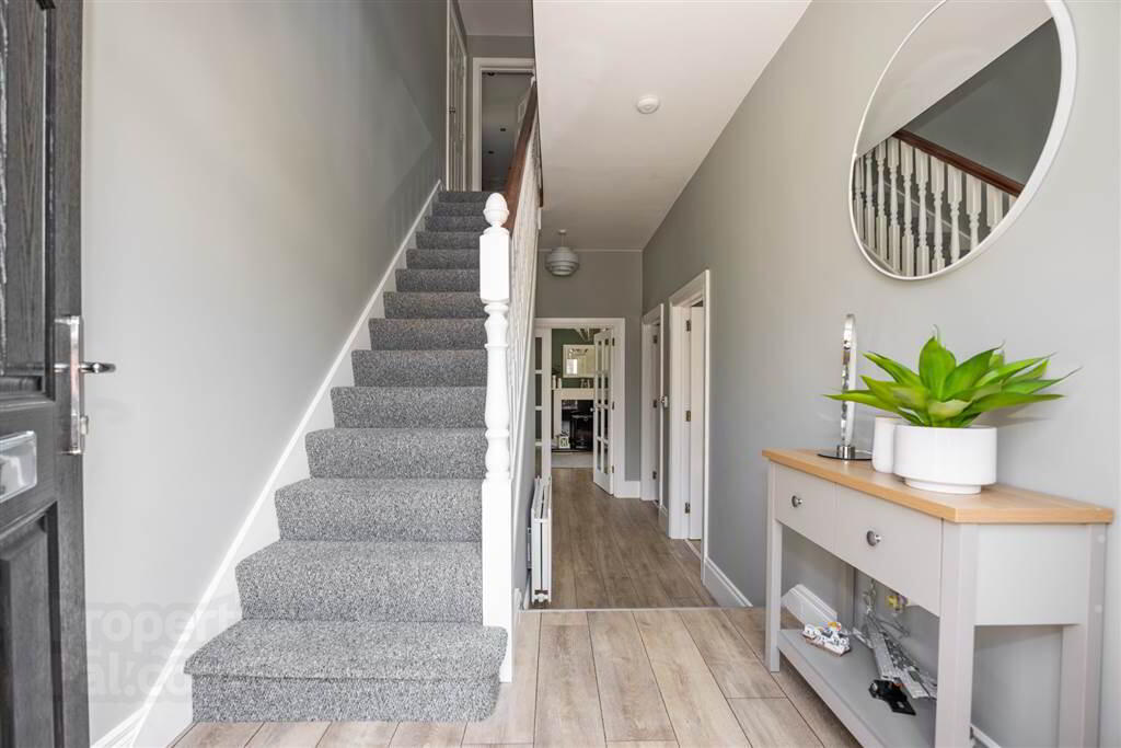 23 Demesne Road 3 of 21
