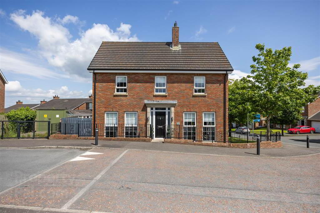 23 Demesne Road 1 of 21
