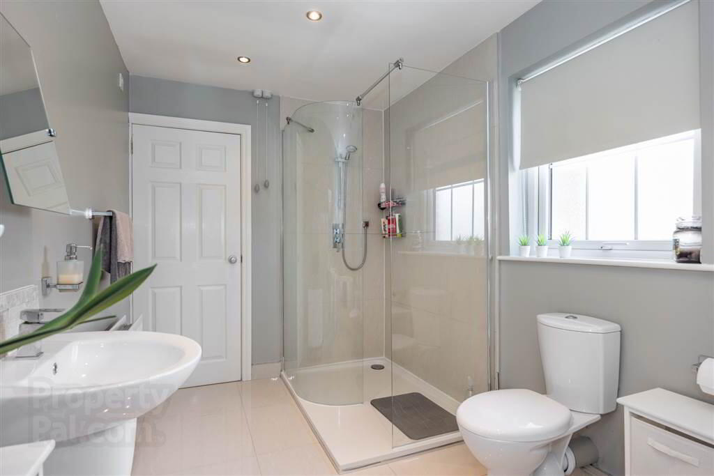 23 Demesne Road 12 of 21