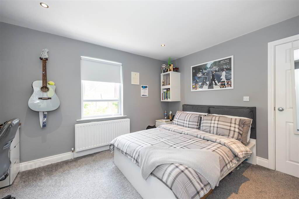 23 Demesne Road 13 of 21