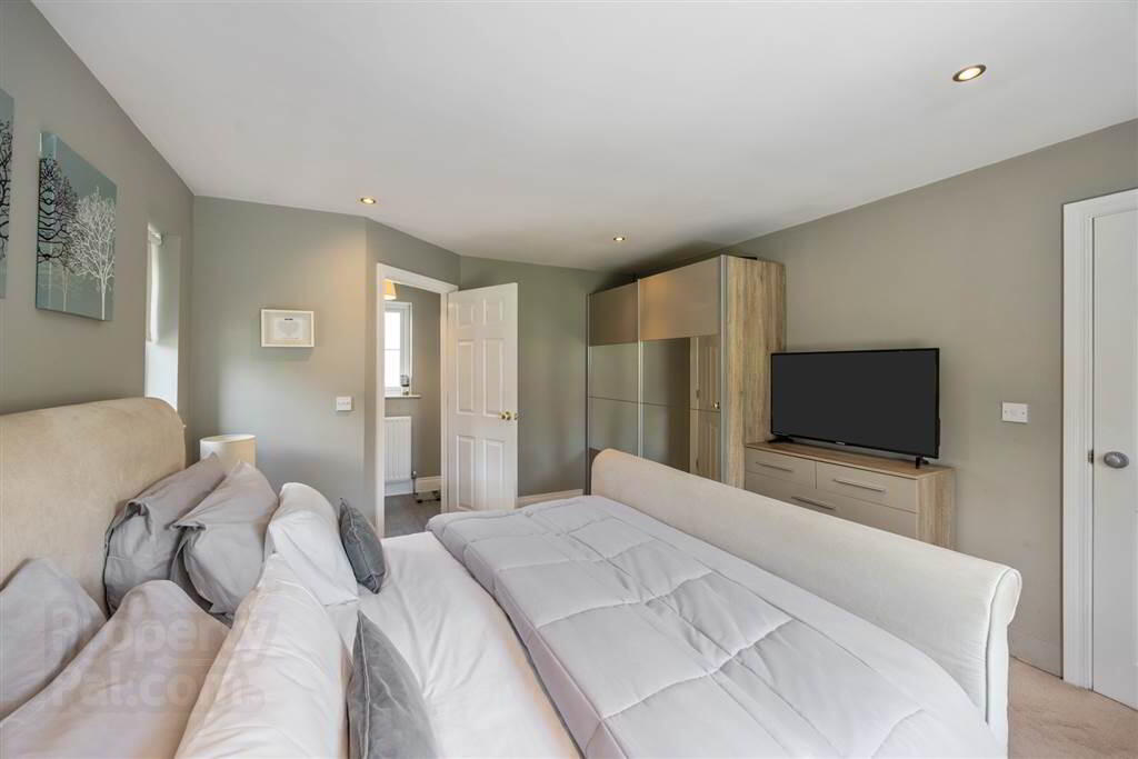 23 Demesne Road 18 of 21