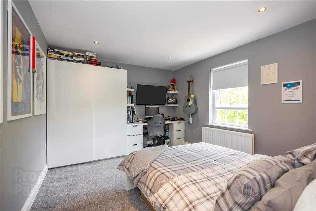 23 Demesne Road 14 of 21