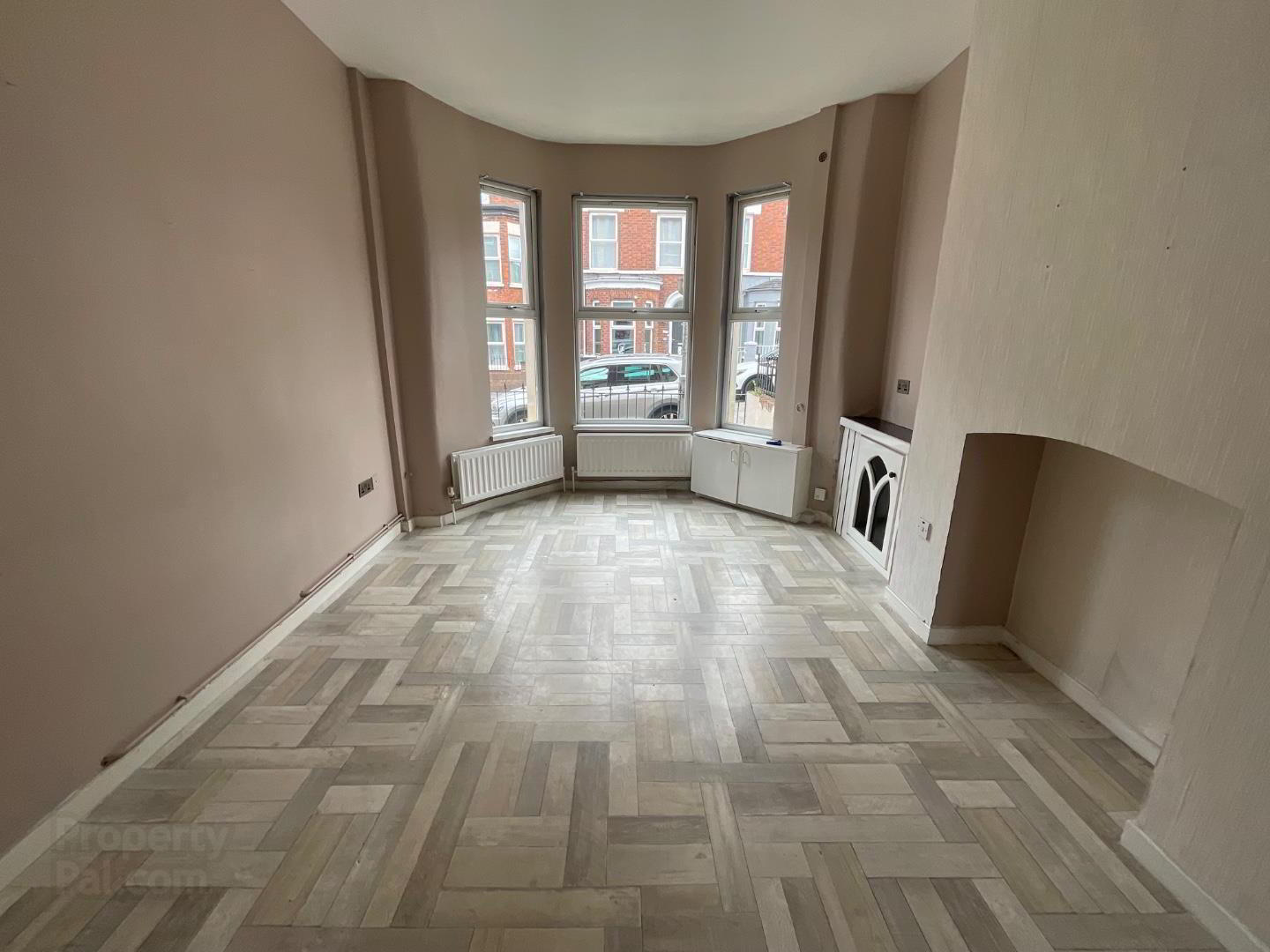 16 Newington Street 3 of 13