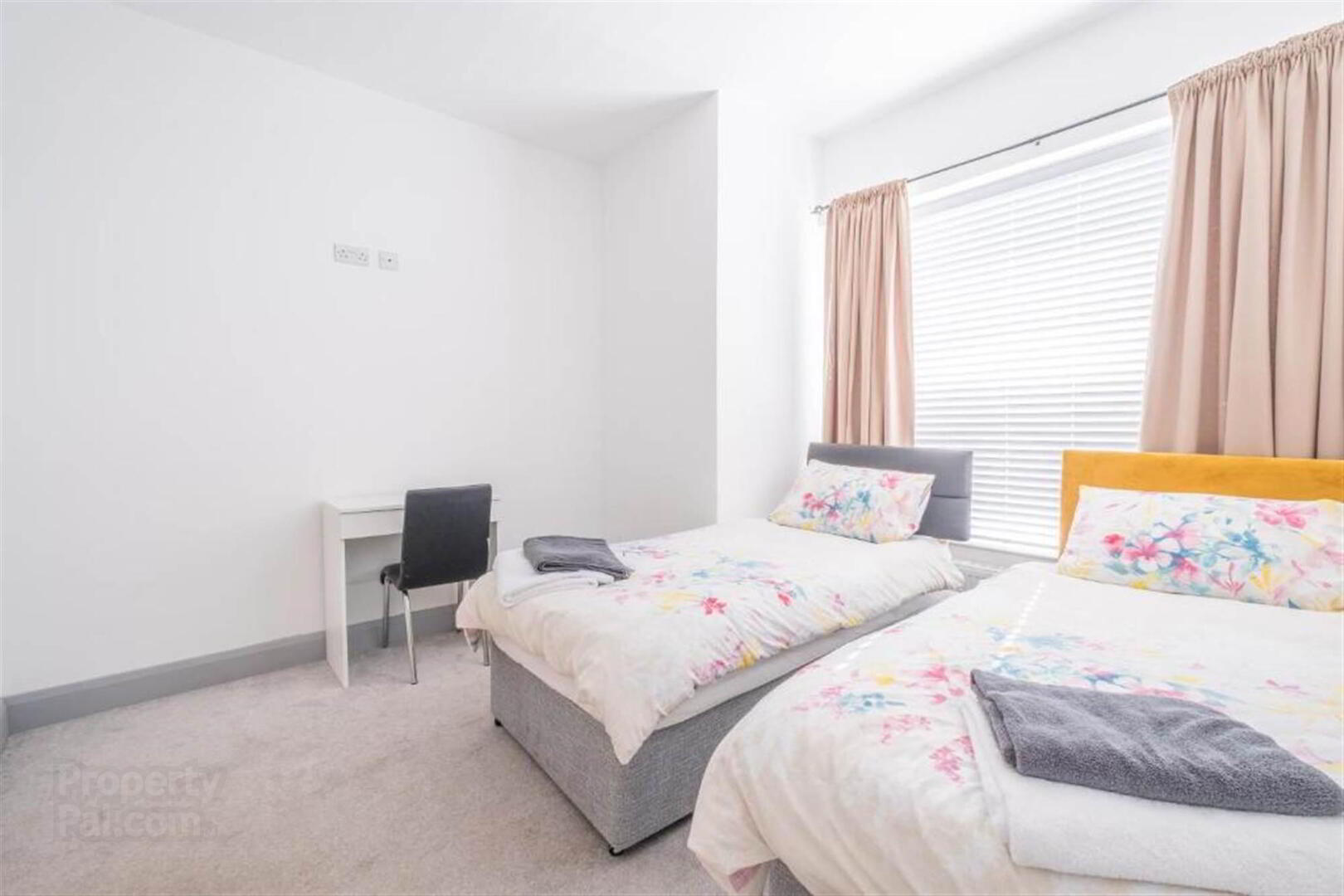 Apt 1, 75 Eglinton Street 11 of 13