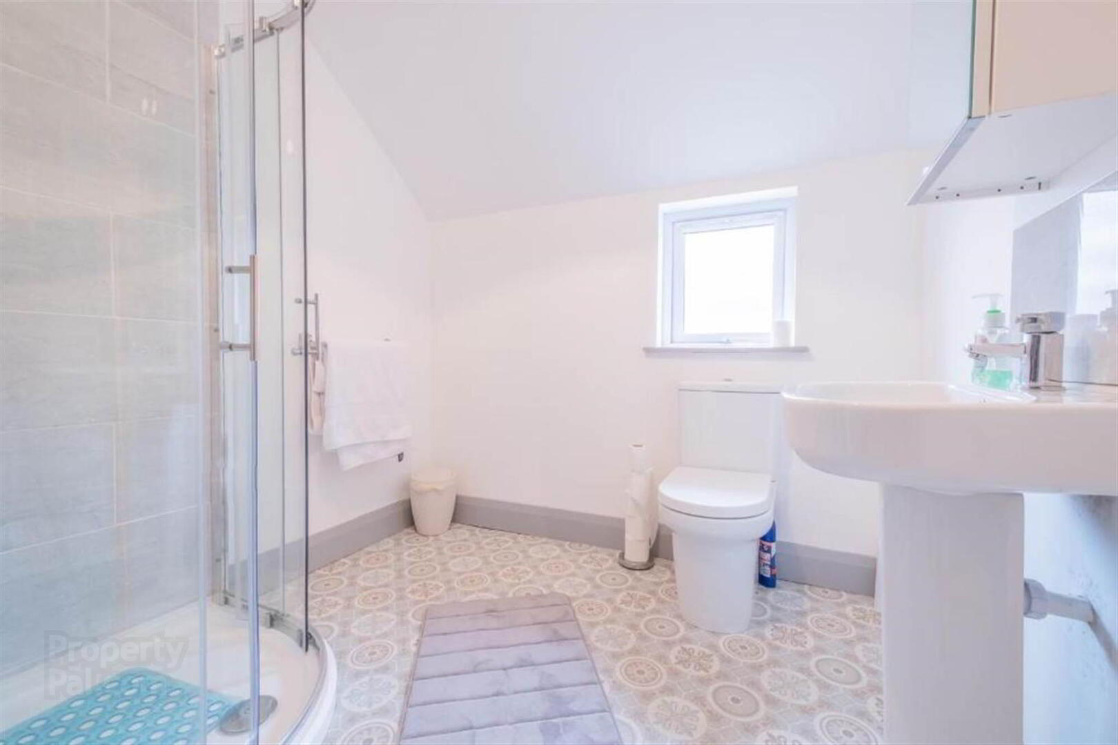 Apt 5, 75 Eglinton Street 8 of 10