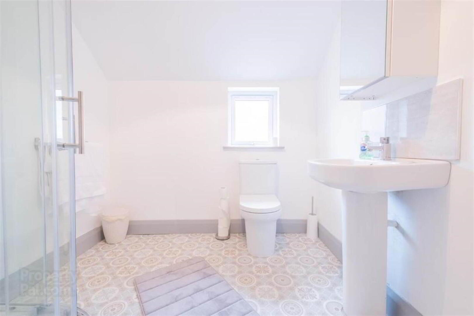 Apt 5, 75 Eglinton Street 9 of 10