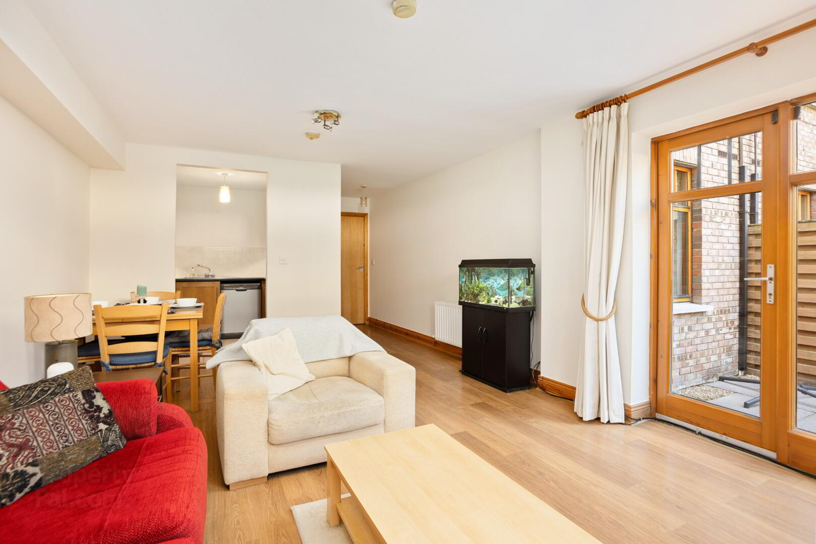 21 Woodbrook Crescent 6 of 26