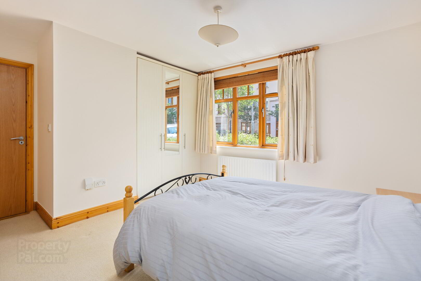 21 Woodbrook Crescent 12 of 26