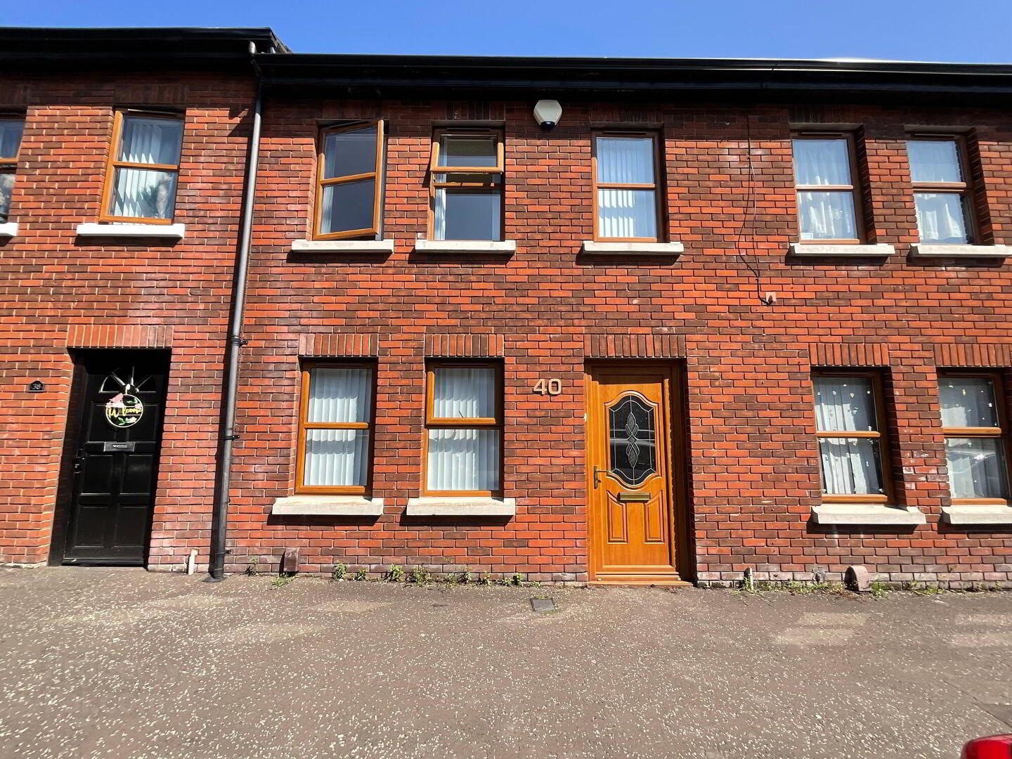 40 Ainsworth Avenue 1 of 22