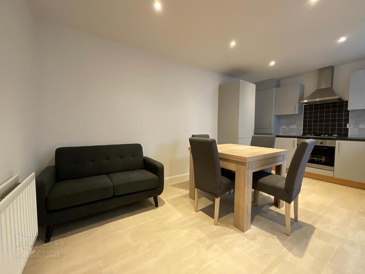 40 Ainsworth Avenue 5 of 22
