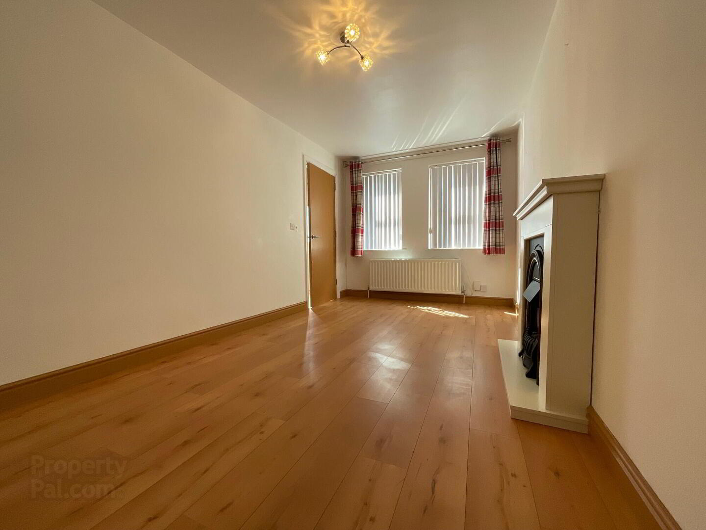 40 Ainsworth Avenue 4 of 22