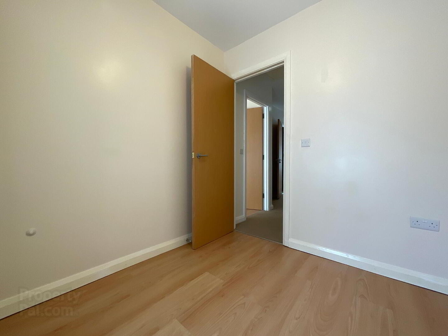 40 Ainsworth Avenue 17 of 22