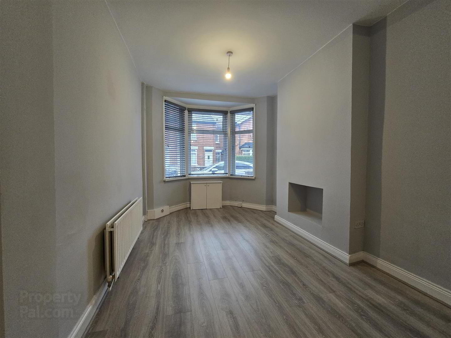 21 Grace Avenue 2 of 15