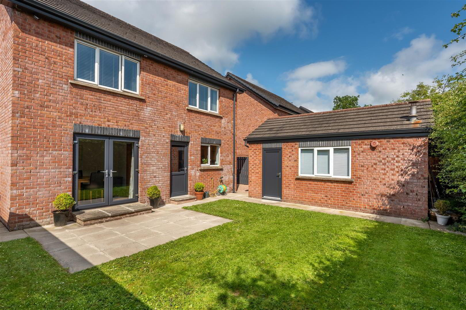 27 Gateside Drive 38 of 44