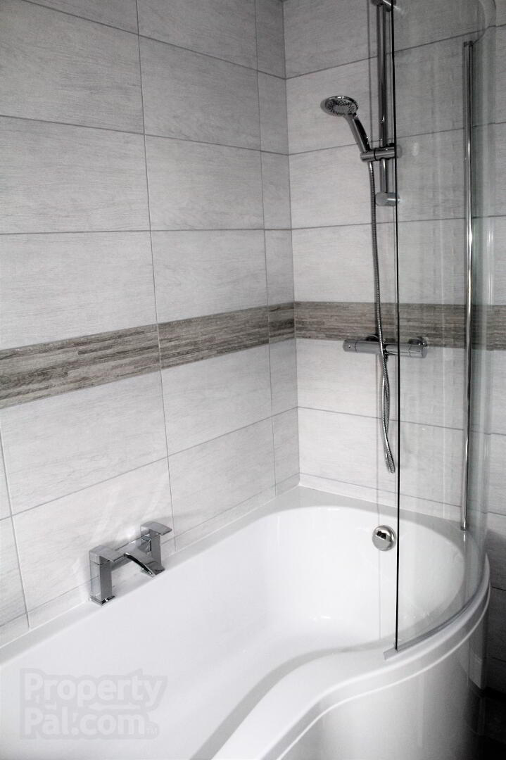 Student Let 2025/26, 2 Queenora Avenue 19 of 19