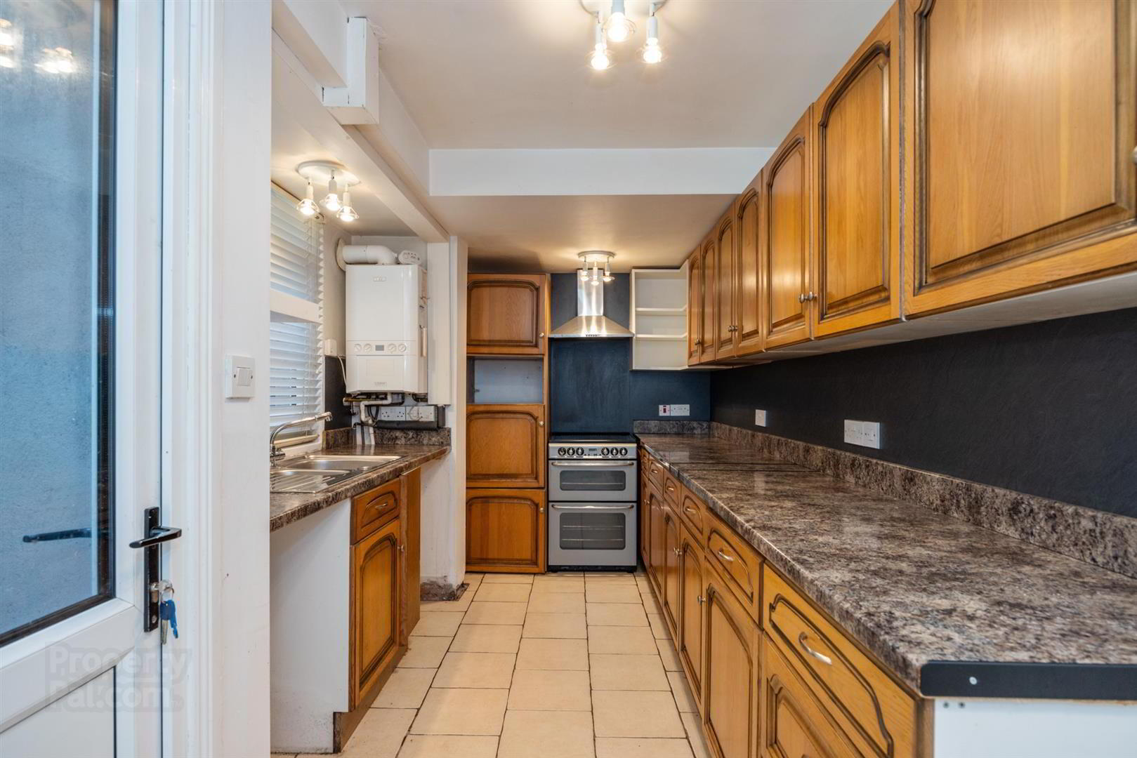 15 Woodcot Avenue 8 of 17