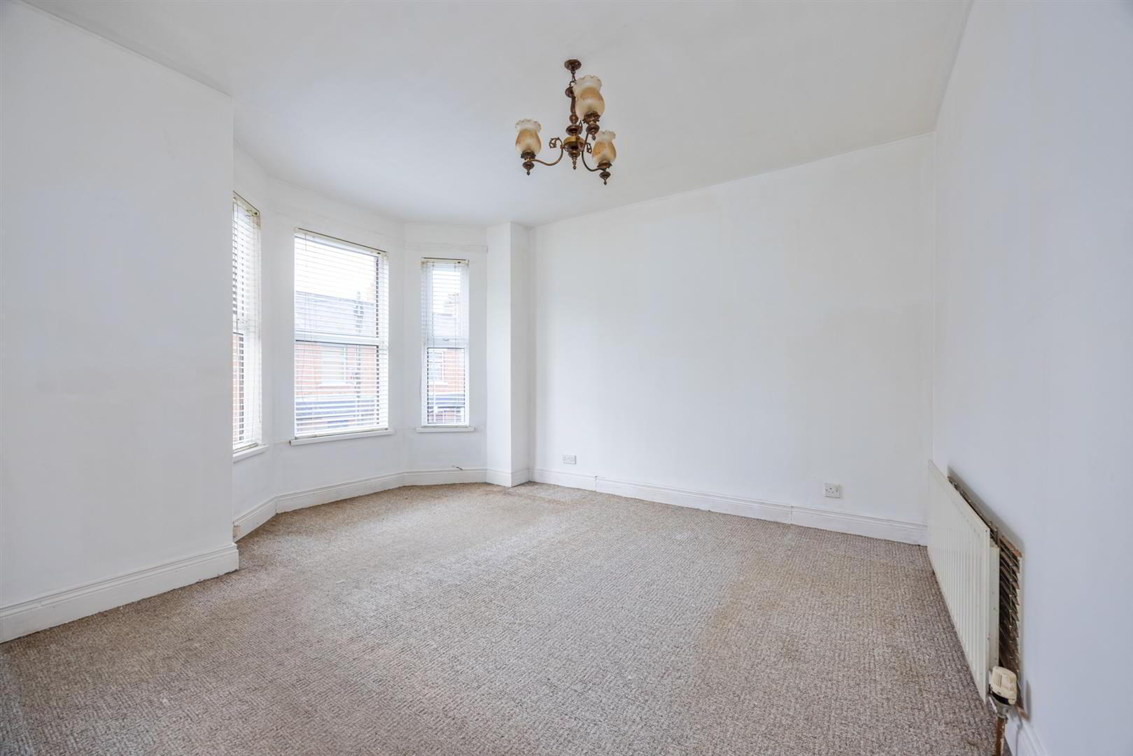 15 Woodcot Avenue 10 of 17