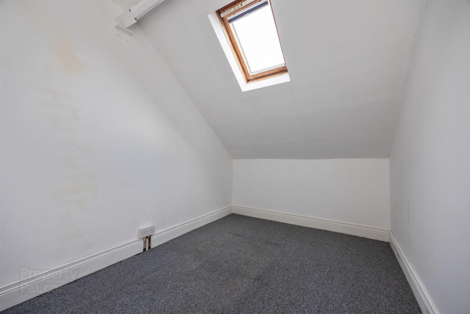 15 Woodcot Avenue 15 of 17