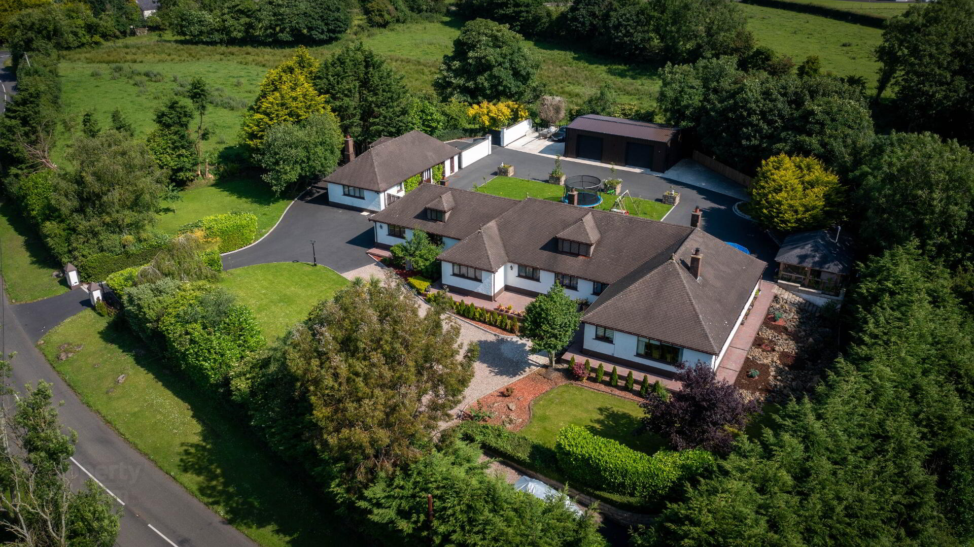 Rock Cottage, 95 Church Road 1 of 61