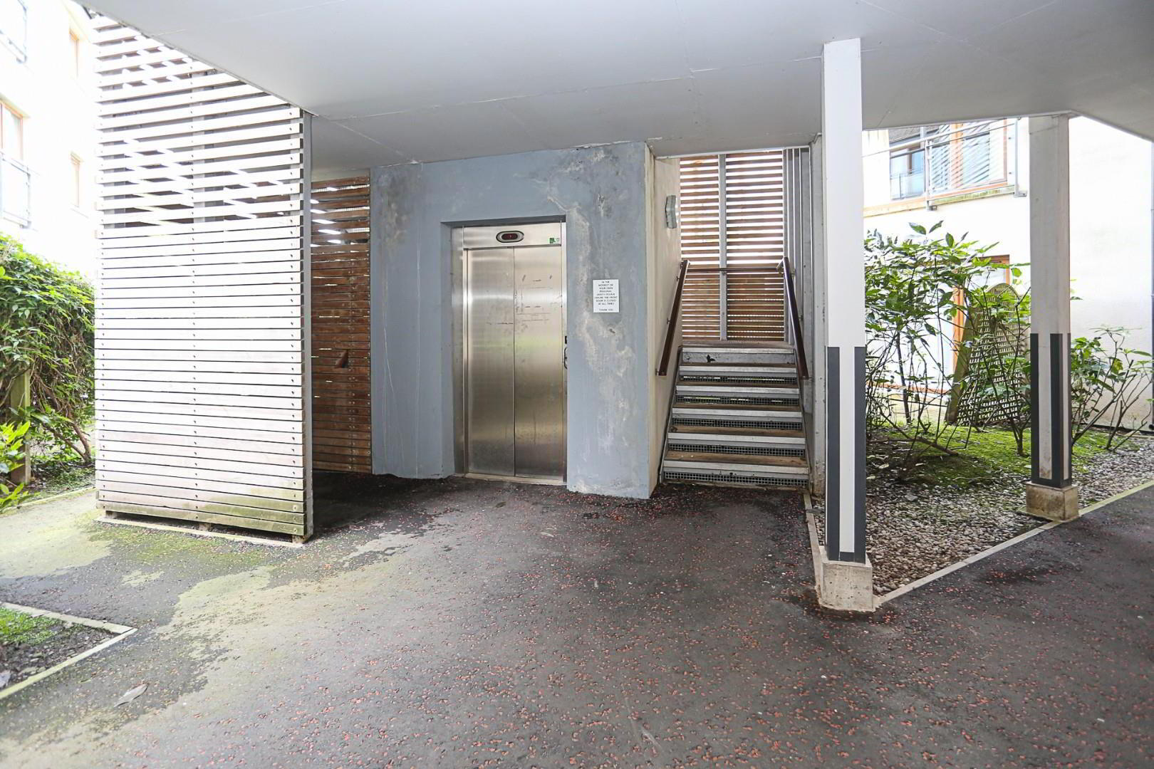 15 Shaftesbury Drive 4 of 12
