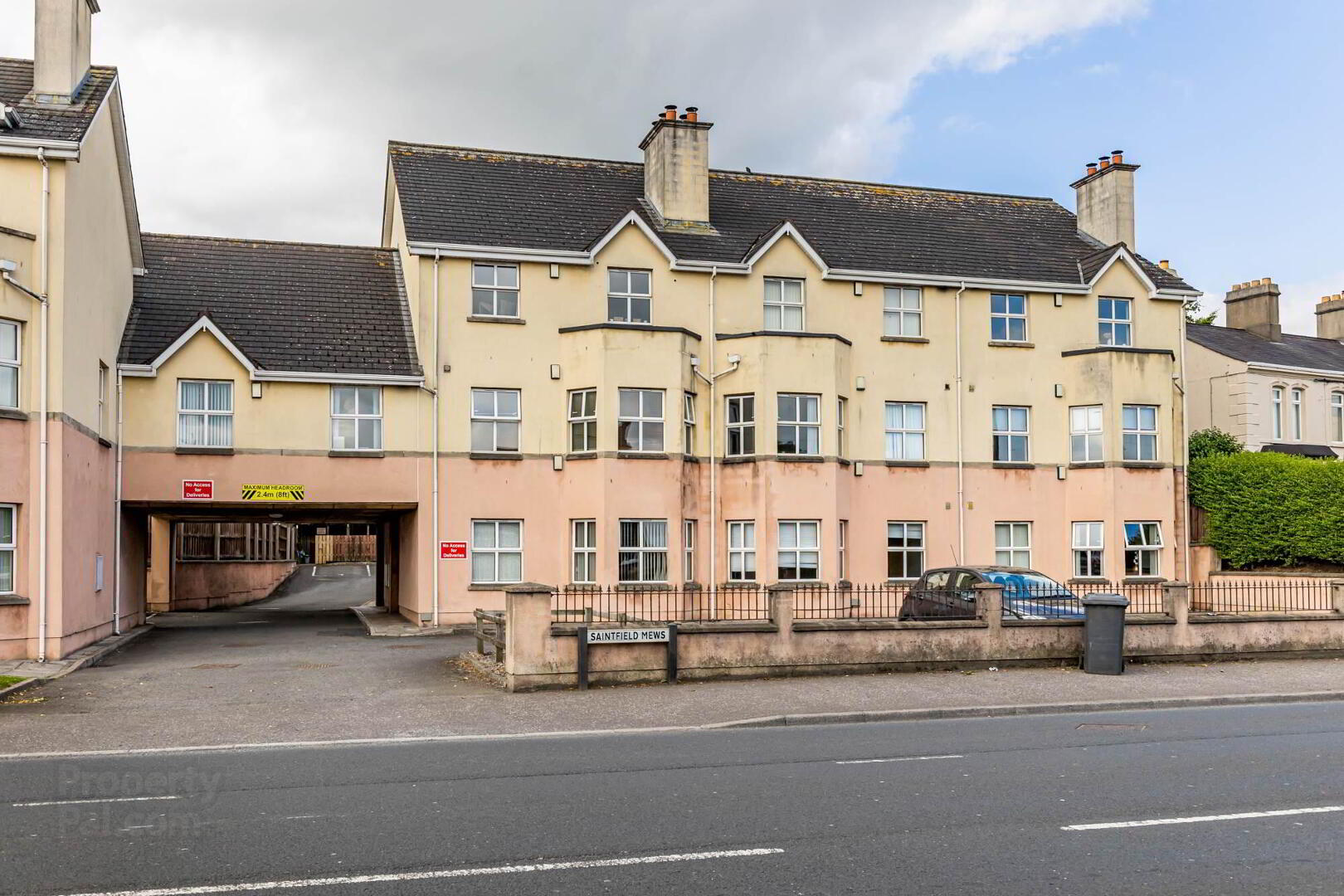 7 Saintfield Mews 1 of 14