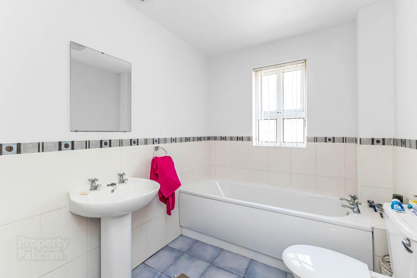 7 Saintfield Mews 12 of 14