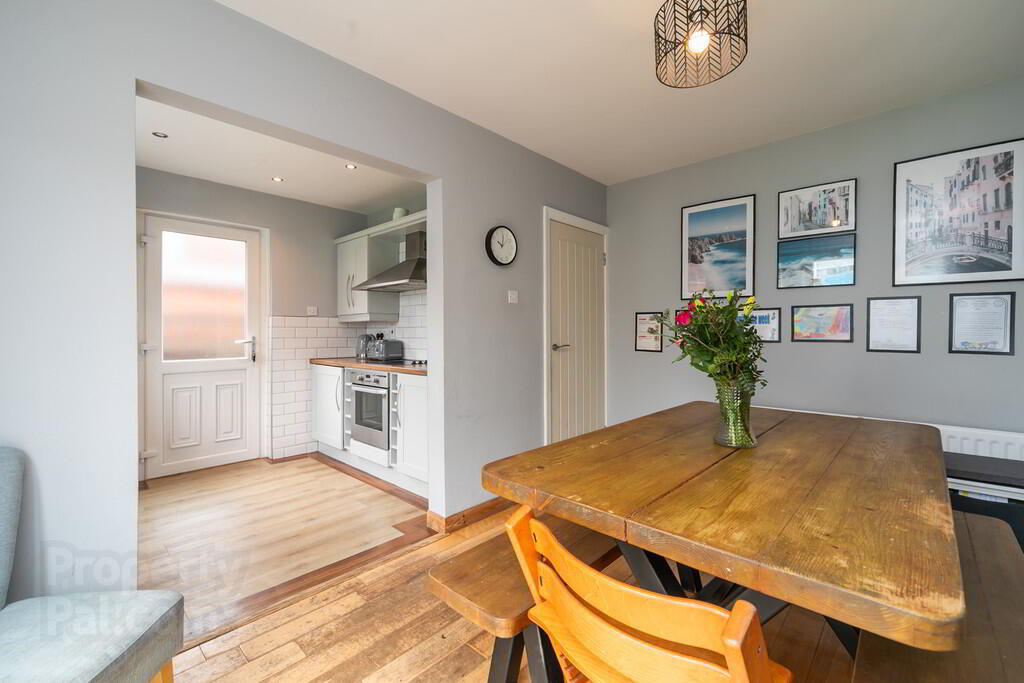 61 Sharman Road 9 of 27