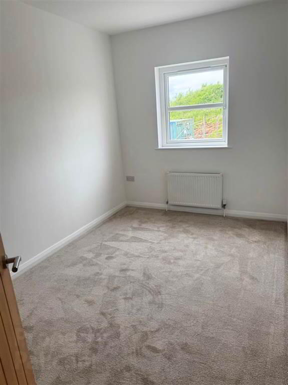 8 Gowland Grove 9 of 12
