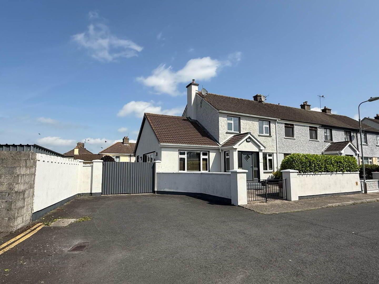 17 Comeragh Drive 1 of 15