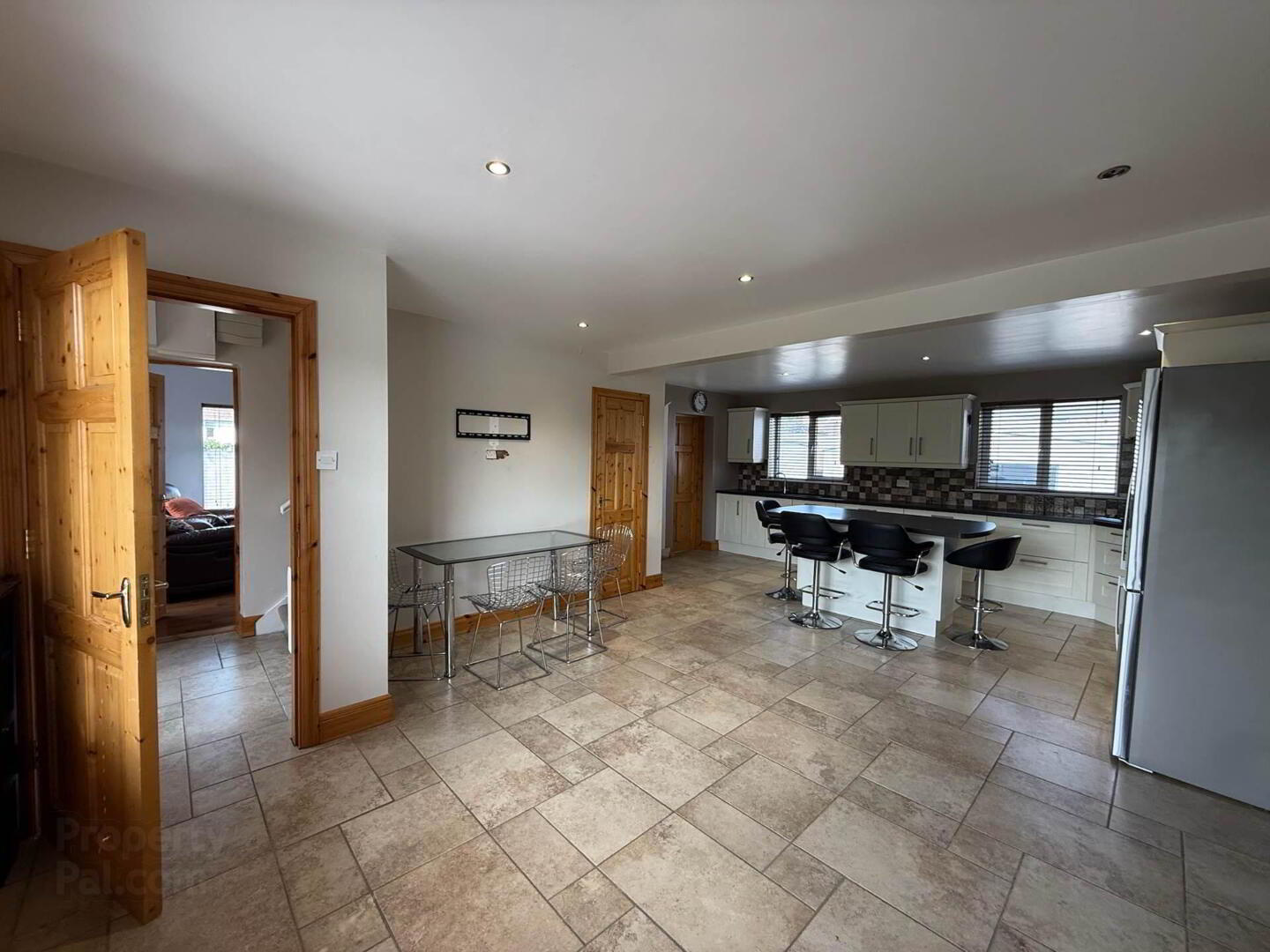 17 Comeragh Drive 6 of 15