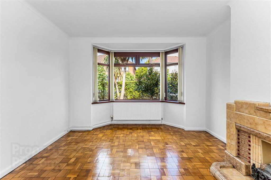 9 Fairview Park 9 of 32