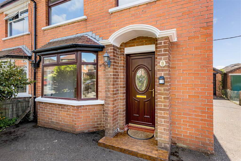 9 Fairview Park 4 of 32