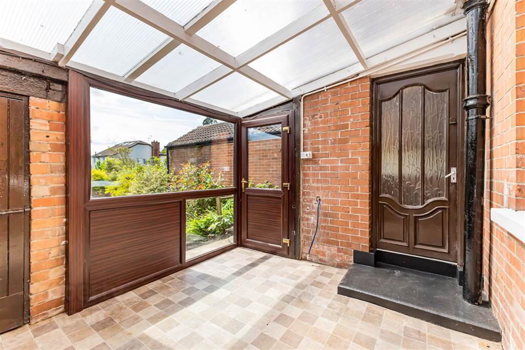 9 Fairview Park 15 of 32