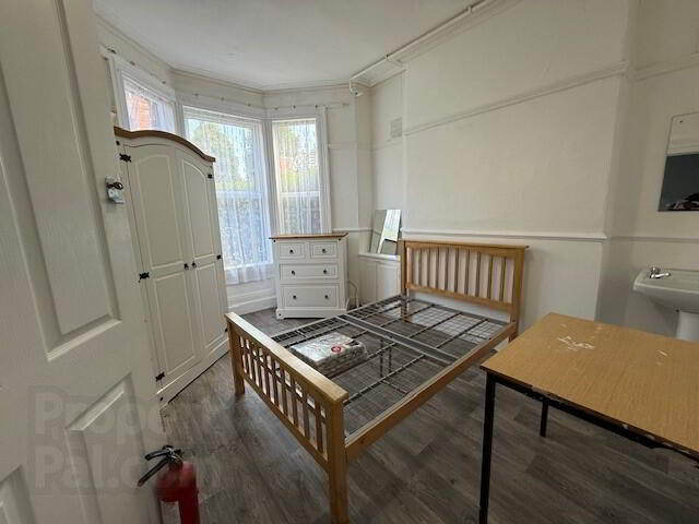 property description image