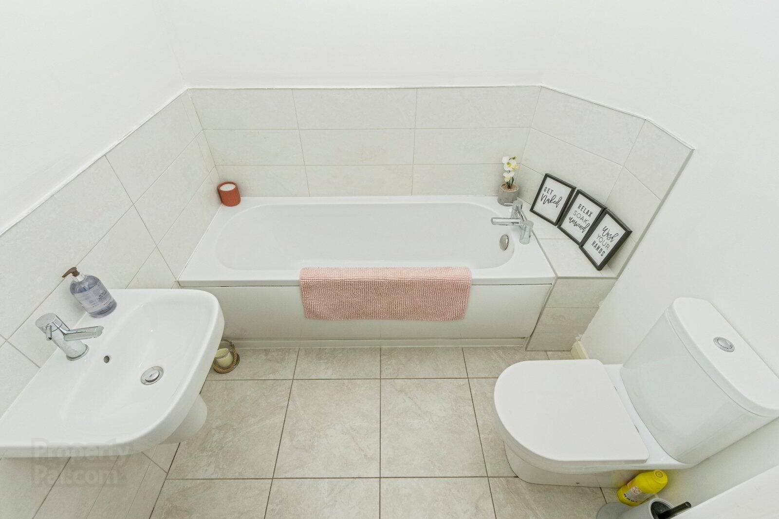 Apartment 46 Cotton Hall 5 Faulkner Road 13 of 20