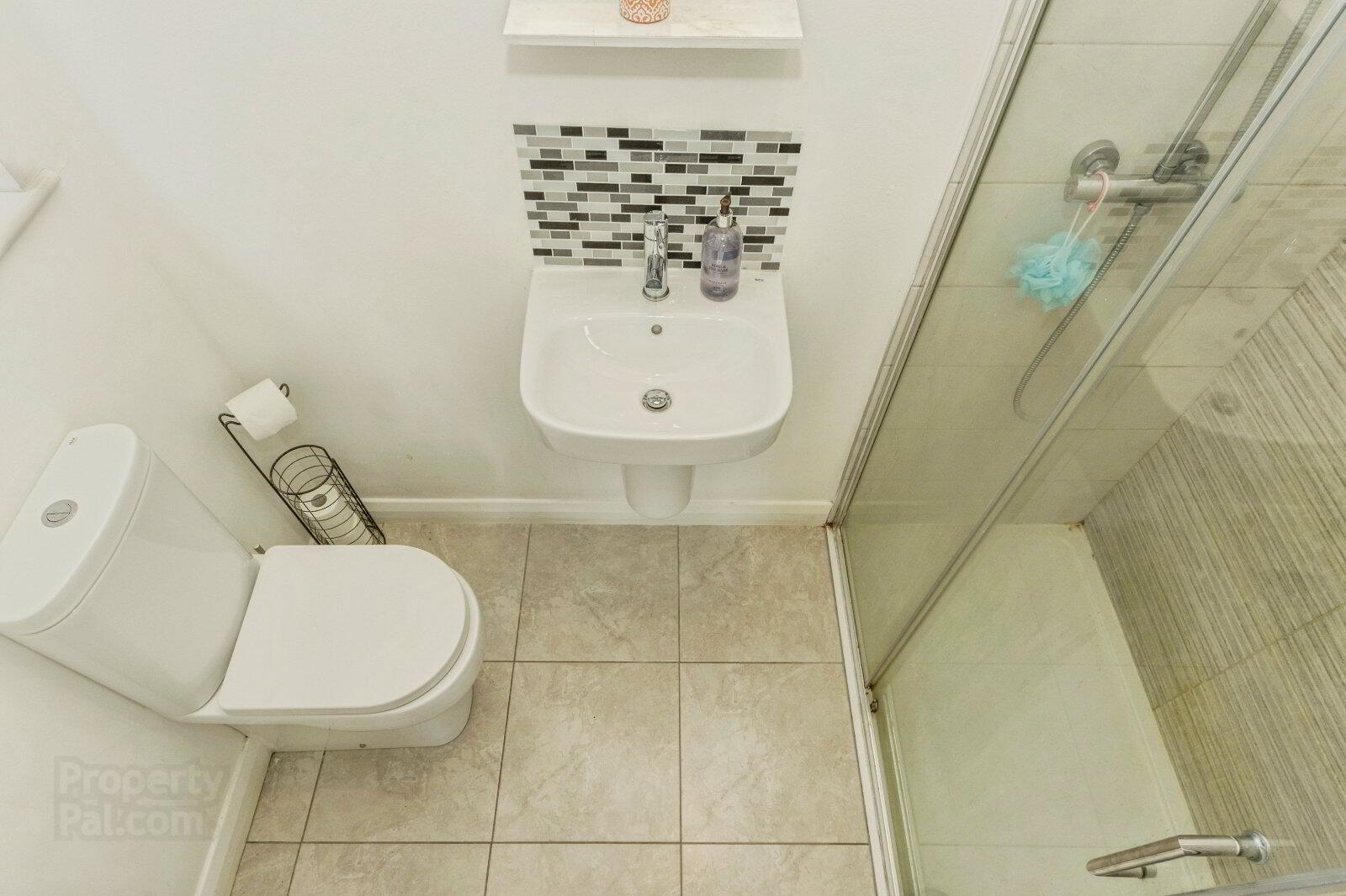 Apartment 46 Cotton Hall 5 Faulkner Road 17 of 20