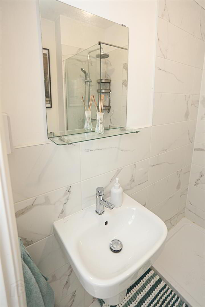 Apt 20 Cotton Hall, 5 Faulkner Road 15 of 20