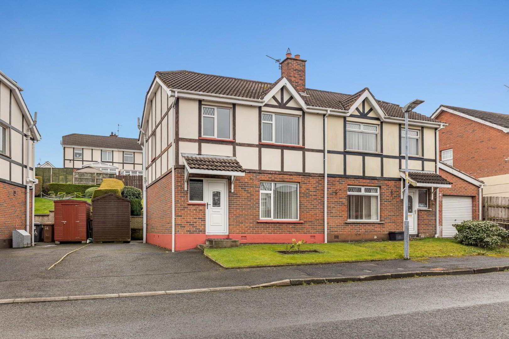 38 Denfort Lodge 1 of 19