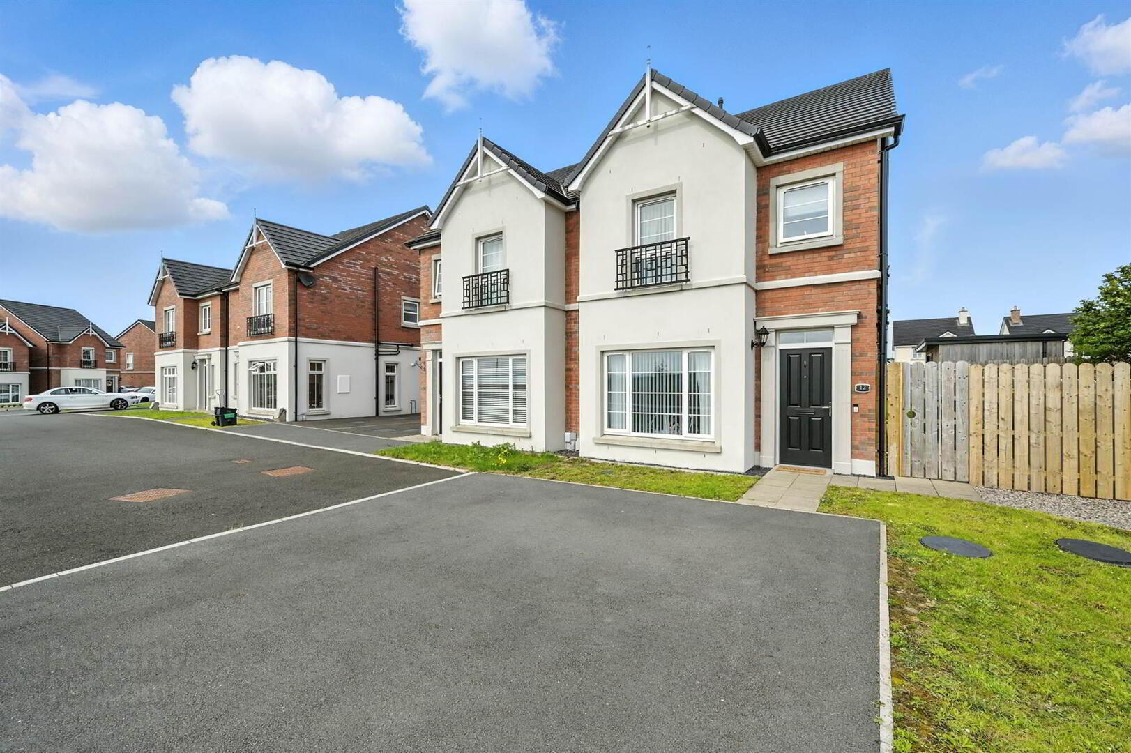 12 Ballyoran Heights 1 of 17