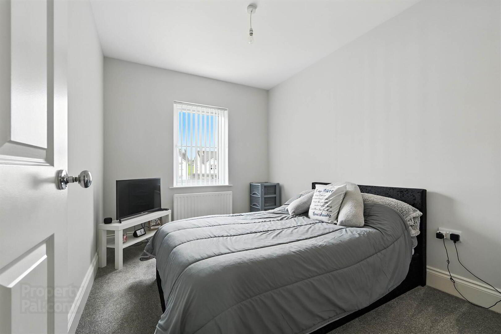 12 Ballyoran Heights 10 of 17