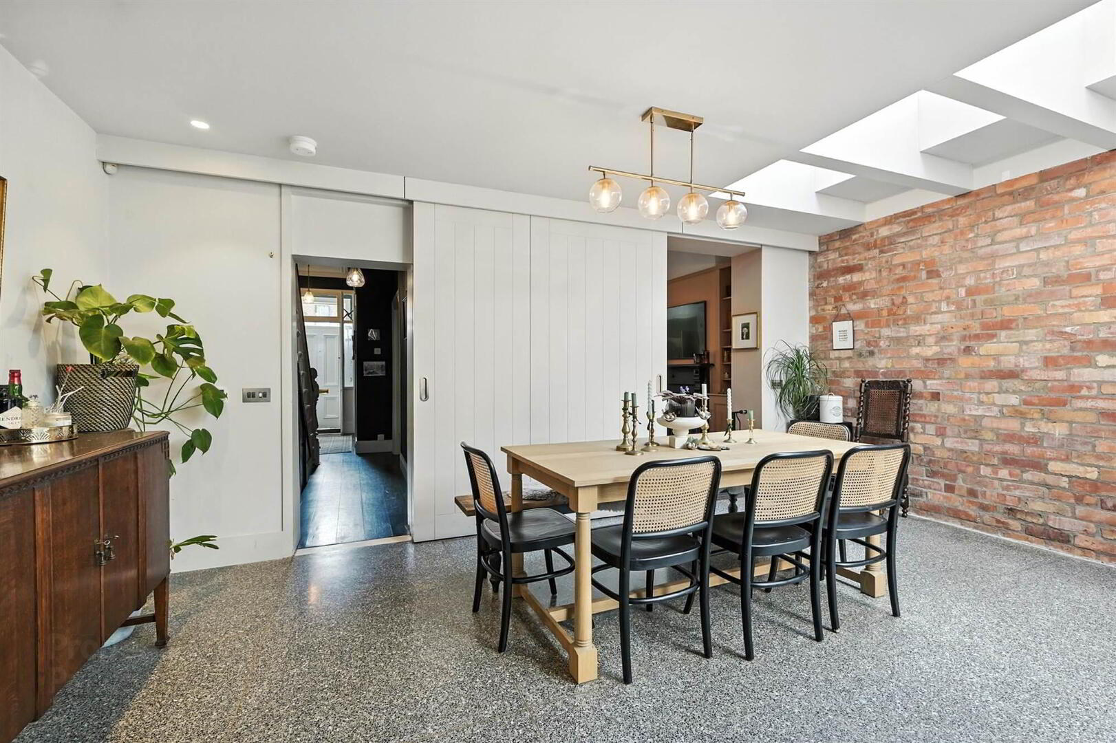 18 St Judes Avenue 15 of 28