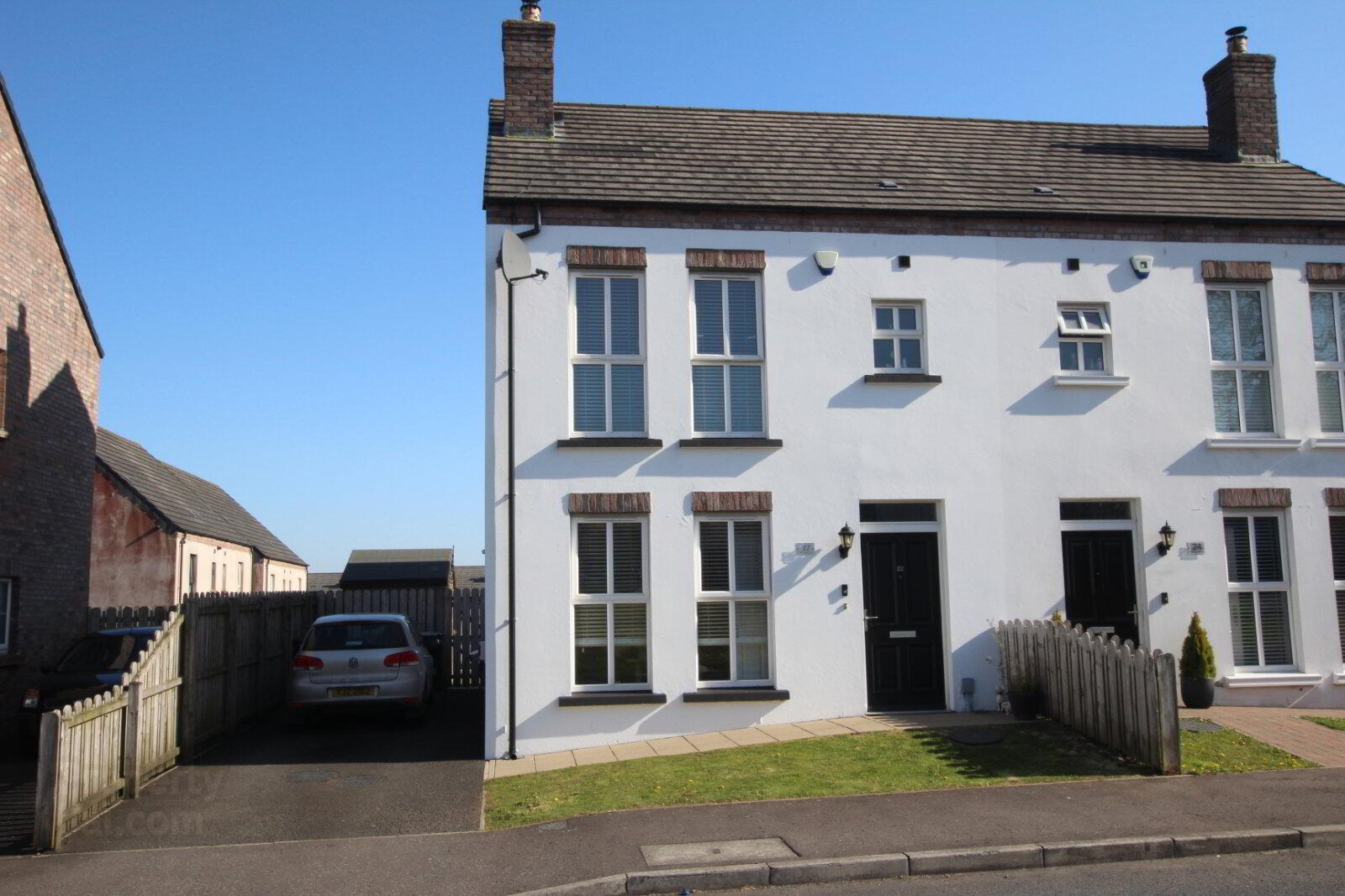 22 Blackrock Gardens 1 of 15